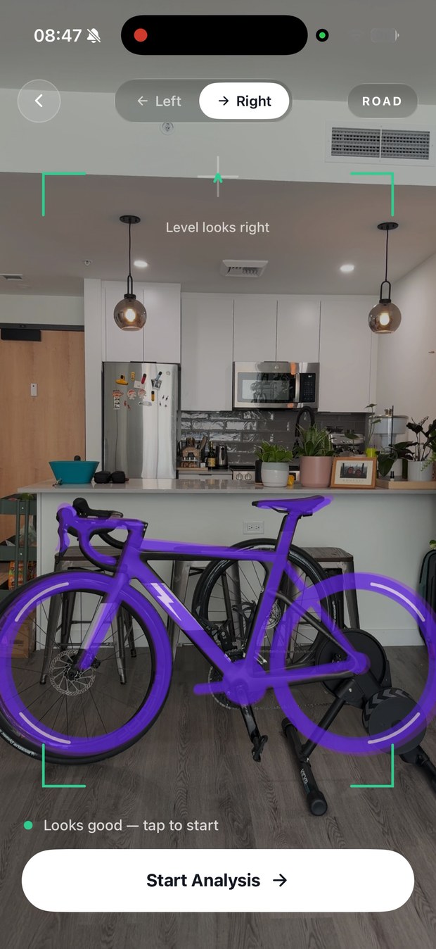 The camera framing screen, with the bike highlighted and a green 'Looks good' confirmation.